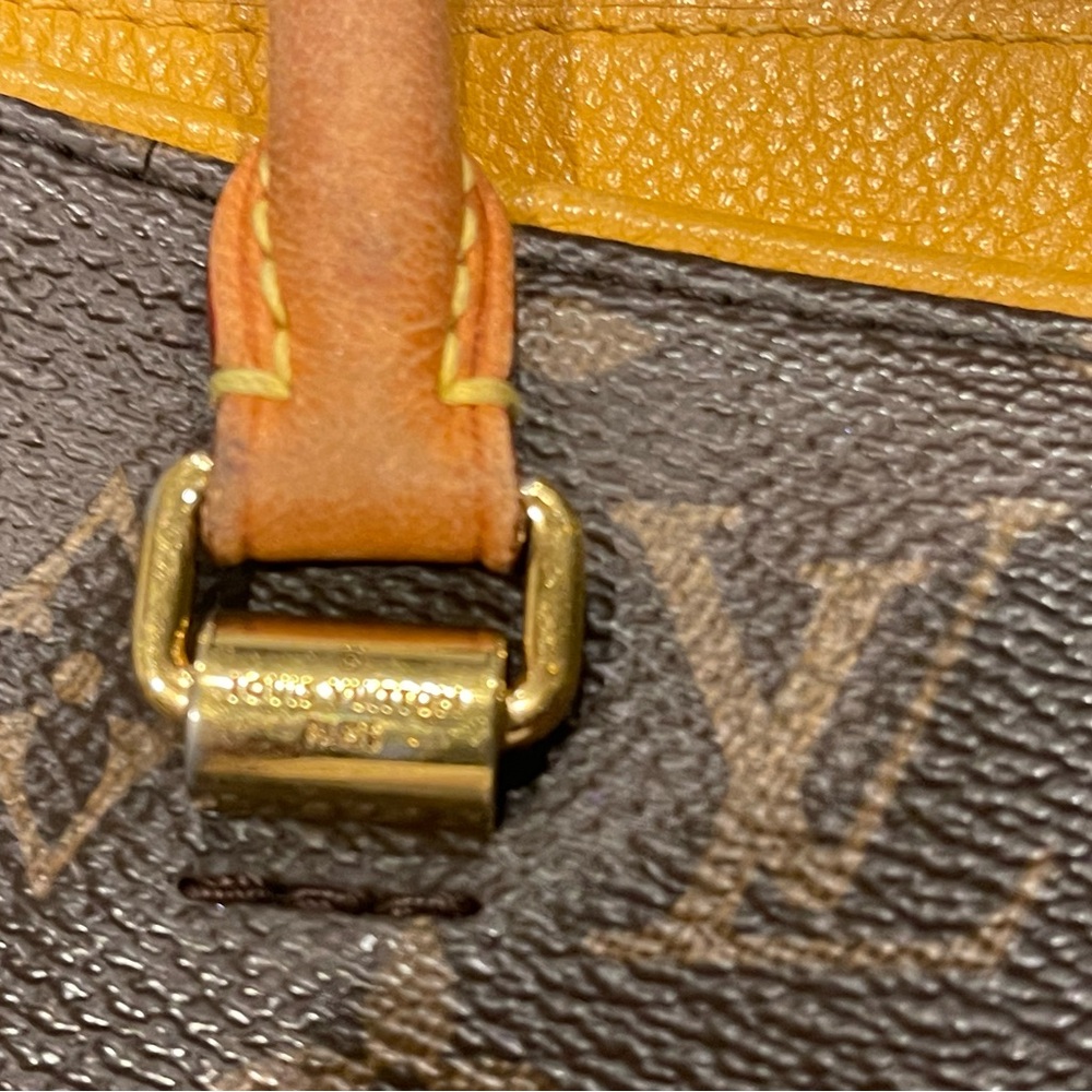 Louis Vuitton Monogram Shoulder Bag with Brown and Tan Accents - Picture 11 of 14